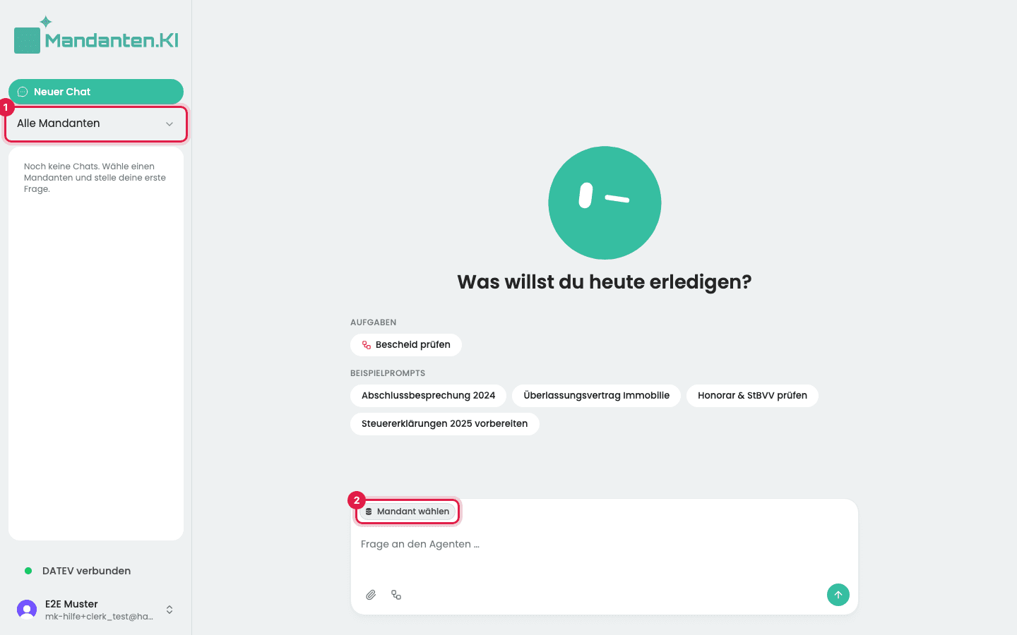 Leerer Chat mit „Alle Mandanten“ in der Seitenleiste (1) und „Mandant wählen“ über dem Eingabefeld (2)