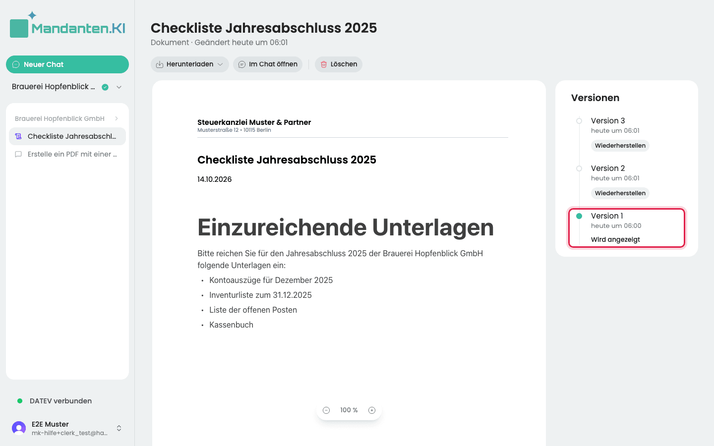 Dokument in Version 1, in der Liste ist Version 1 mit „Wird angezeigt“ markiert, Version 2 und 3 stehen darüber