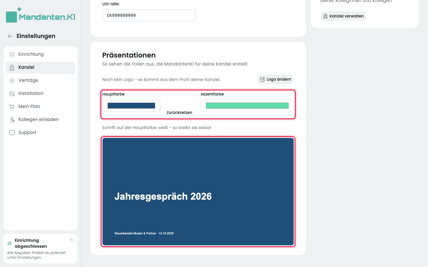 Abschnitt „Präsentationen“ mit den markierten Feldern „Hauptfarbe“ und „Akzentfarbe“ und dem markierten Deckblatt in Dunkelblau