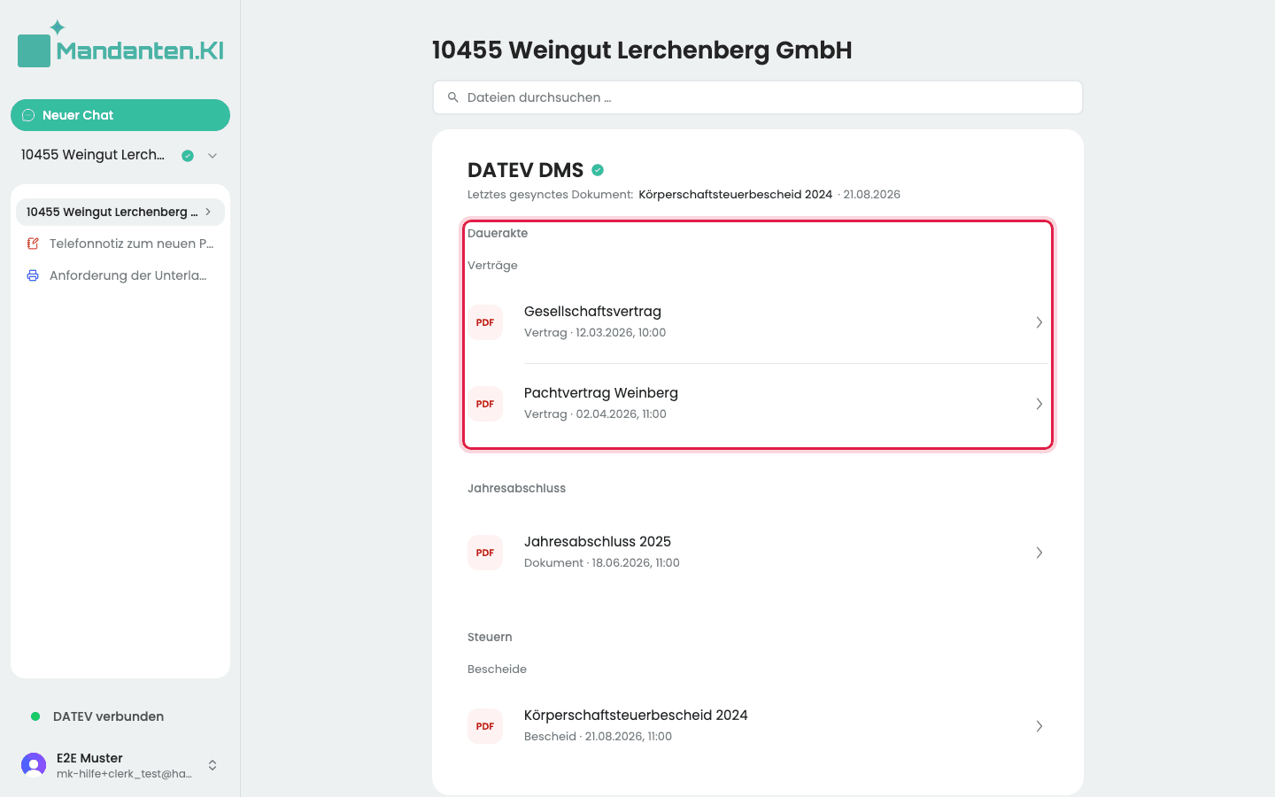Mandantenseite mit dem Abschnitt „DATEV DMS“, markiert der Ordner „Dauerakte“ mit dem Register „Verträge“ und zwei Verträgen
